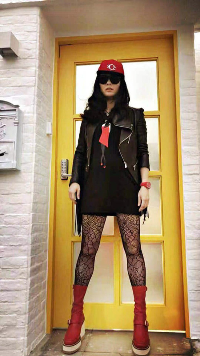 Trương Bá Chi bất ngờ khoe 1 loạt ảnh đời thường sành điệu sau tin sinh con thứ 3 cho tỷ phú già