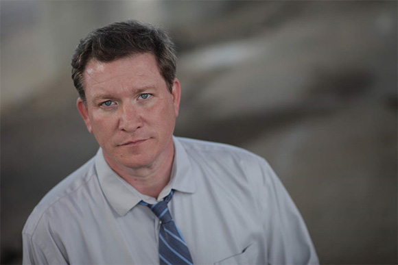 Ngôi sao nam nổi tiếng của Disney bị bắt về tội ấu dâm