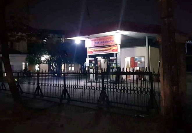 4.000 lít dầu tràn ra đồng, nhiều gia đình phải sơ tán