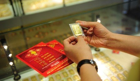 Giá vàng hôm nay 17/12: Nhu cầu cuối năm đẩy giá tăng mạnh Giá vàng hôm nay 17/12: Nhu cầu cuối năm đẩy giá tăng mạnh