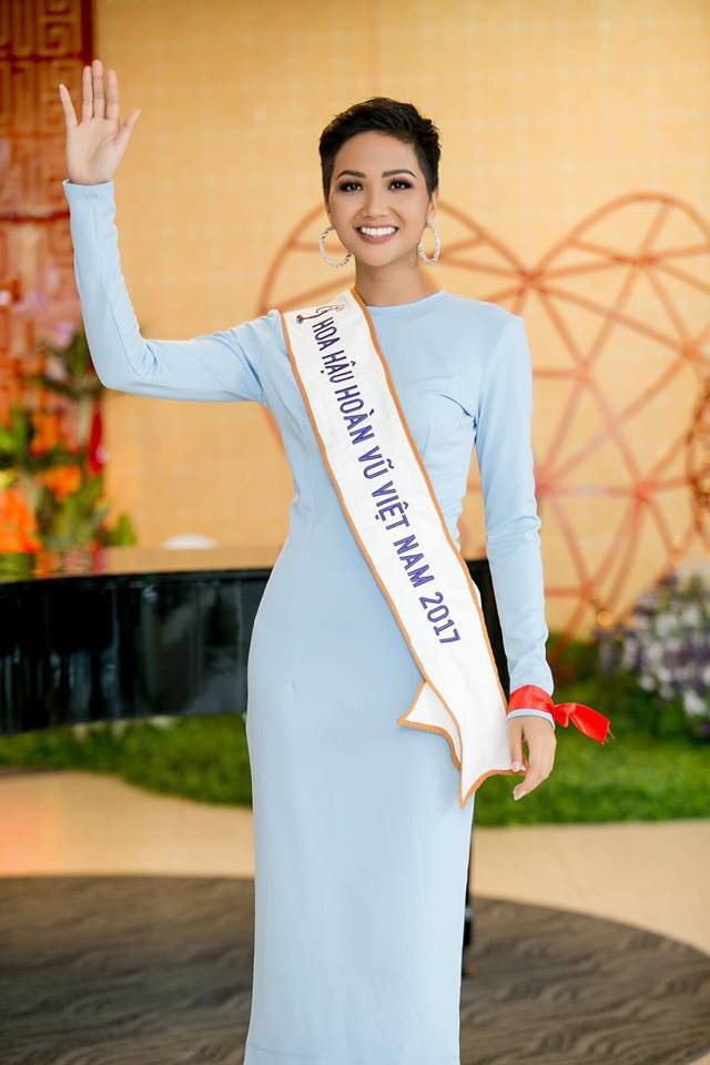 Cô gái Ê Đê nghèo từng lên thành phố làm osin đã ngoạn mục lọt Top 5 Miss Universe 2018 như thế nào?