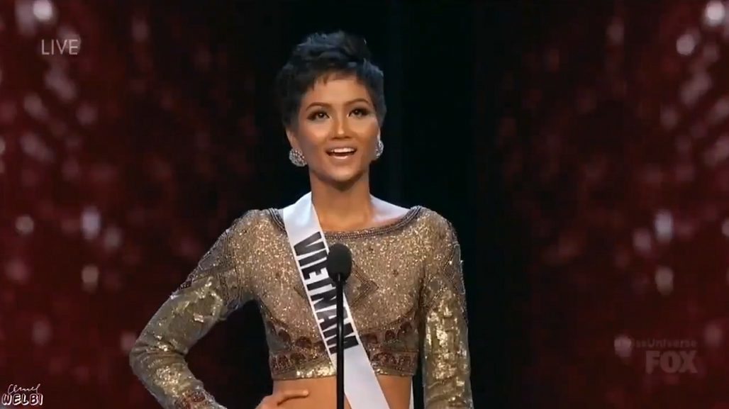 Sao Việt, cư dân mạng phát sốt khi HHen Niê làm nên lịch sử, lọt top 10 Miss Universe