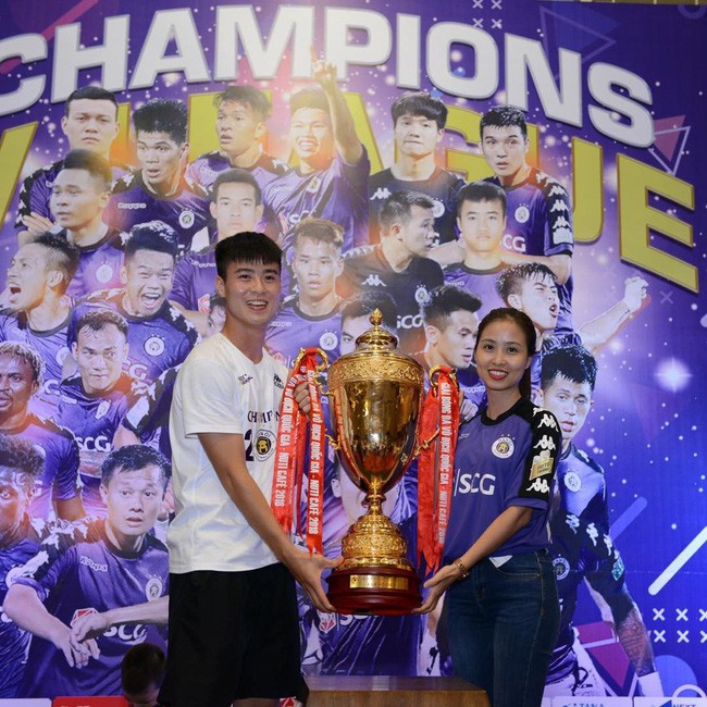 Ngoài công chúa béo Quỳnh Anh, cô gái xinh đẹp này cũng vô cùng quan trọng trong trái tim Mạnh gắt