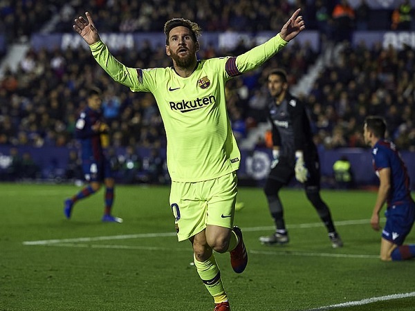 Clip: Messi rực sáng với cú hattrick, Barca vùi dập Levante không thương tiếc