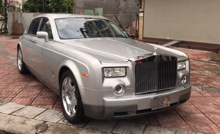 Vừa chuyển giao 2 lâu dài, Khải Silk còn bán cả siêu xe Rolls-Royce Phantom