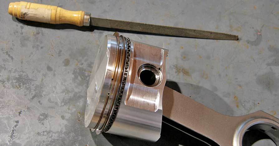 Ô tô hao xăng bất thường: Các bước tự kiểm tra bắt bệnh