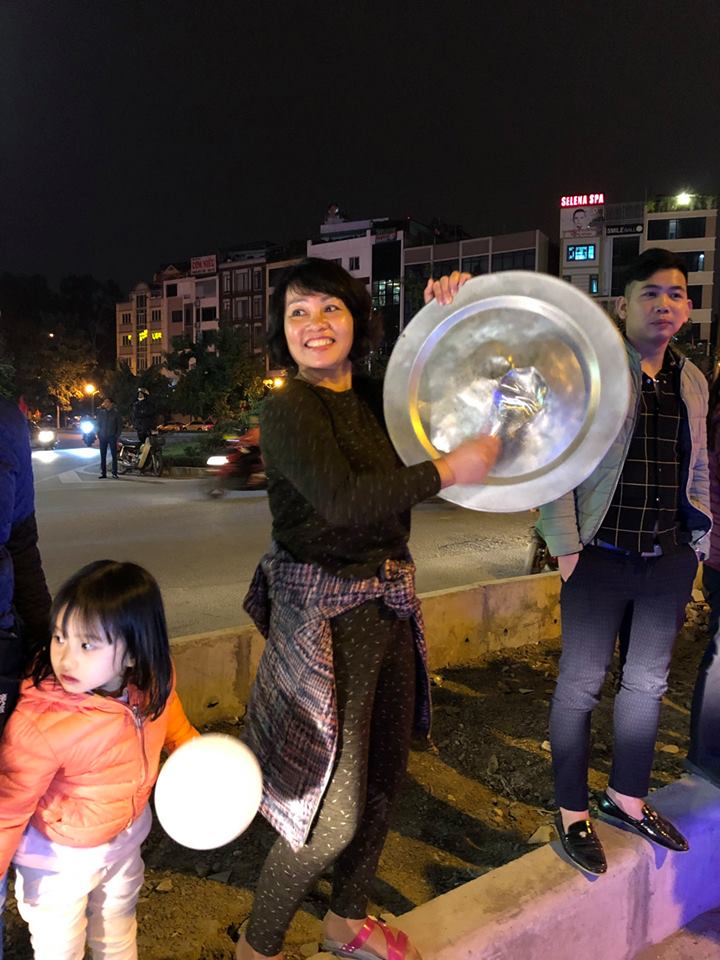 Những mâm cơm sau cơn bão vô địch khiến dân mạng cười chảy nước mắt