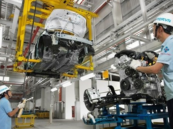 Nissan đổ vỡ làm ăn tại Việt Nam: Toàn thị trường lo lắng