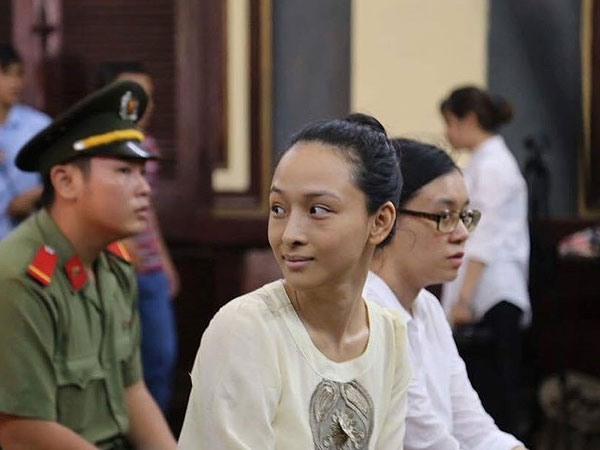 Vụ hoa hậu Phương Nga: CQĐT đề nghị miễn trách nhiệm hình sự