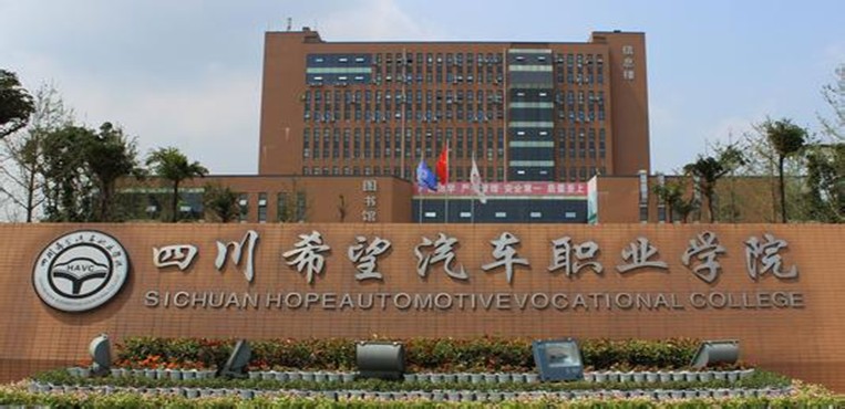 Nam sinh kiếm bộn tiền nhờ mở salon tóc ngay trong ký túc xá dù chỉ lấy khoảng 20 nghìn cho 1 lần cắt Nam sinh kiếm bộn tiền nhờ mở salon tóc ngay trong ký túc xá dù chỉ lấy khoảng 20 nghìn cho 1 lần cắt