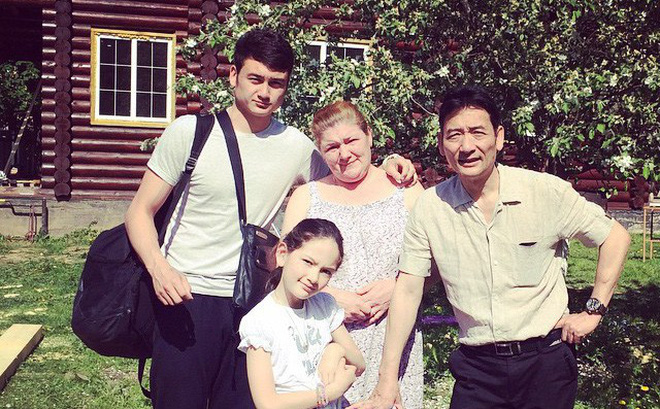 Mẹ Đặng Văn Lâm viết tâm thư, cảm ơn bóng đá Việt Nam Mẹ Đặng Văn Lâm viết tâm thư, cảm ơn bóng đá Việt Nam