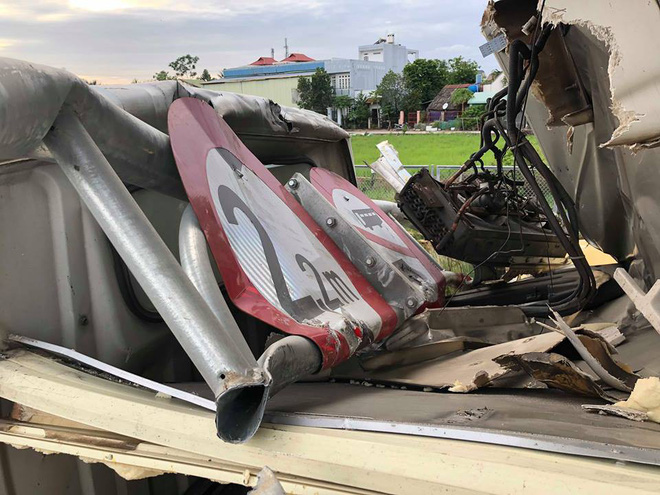 Trích xuất camera truy tìm xe ben làm rơi sình đất khiến nhiều ô tô, xe máy gặp nạn ở Sài Gòn