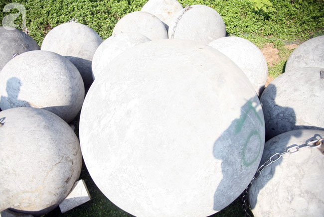 Sau khi Việt Nam đoạt cúp vô địch AFF, 40 quả bóng xích có được triệu hồi vào SVĐ Mỹ Đình không?