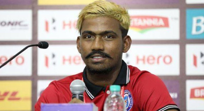 Cầu thủ bị cấm thi đấu vì gian lận tuổi