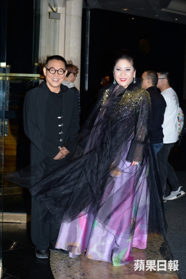 Tiệc sinh nhật của trùm xã hội đen quy tụ dàn sao lớn Hong Kong