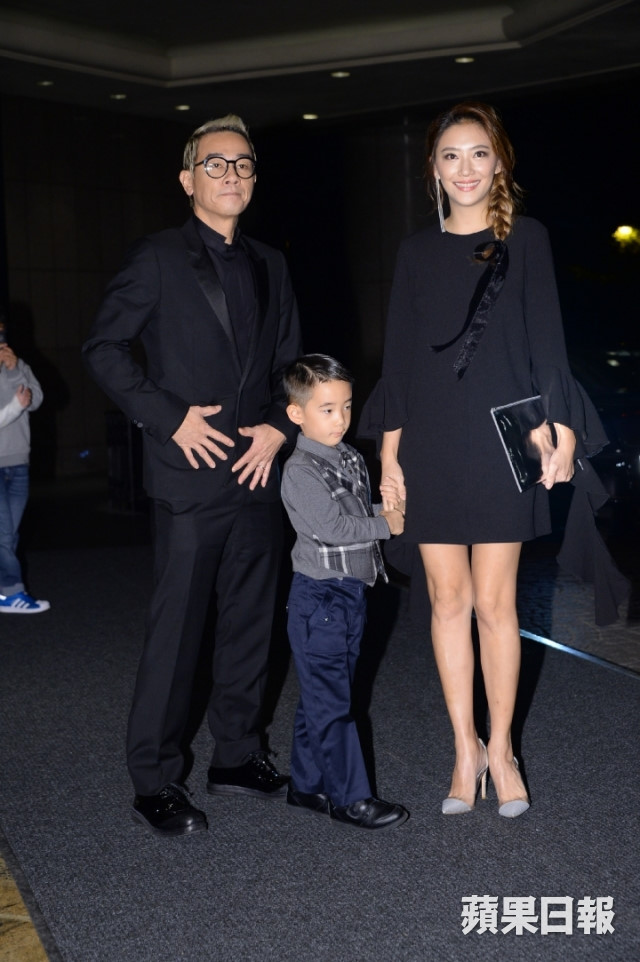 Tiệc sinh nhật của trùm xã hội đen quy tụ dàn sao lớn Hong Kong