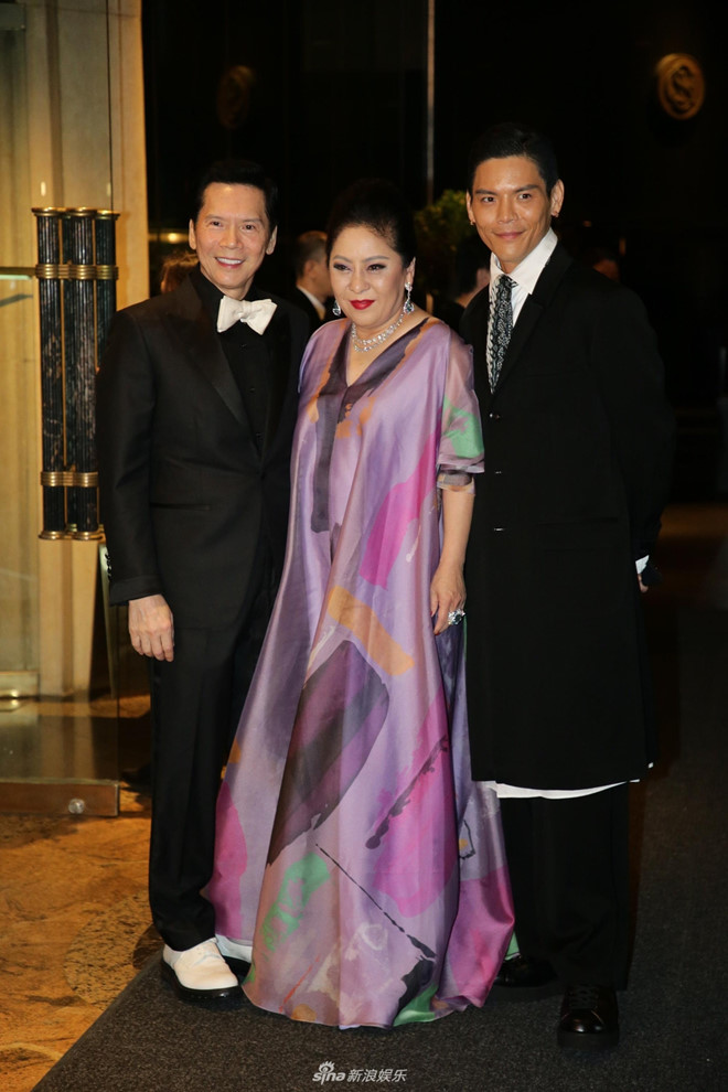 Tiệc sinh nhật của trùm xã hội đen quy tụ dàn sao lớn Hong Kong