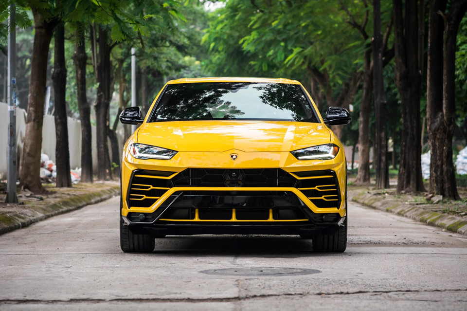 Lamborghini Urus thứ 3 tại Việt Nam rao giá hơn 22 tỷ đồng