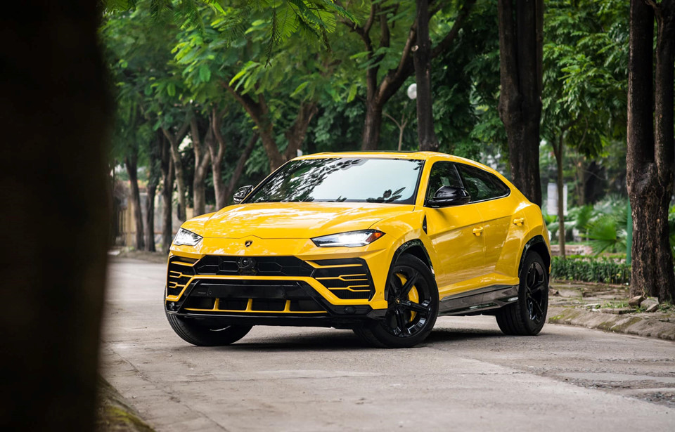 Lamborghini Urus thứ 3 tại Việt Nam rao giá hơn 22 tỷ đồng