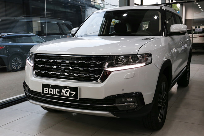 Chi tiết SUV từ TQ giống Range Rover giá 658 triệu đồng ở VN