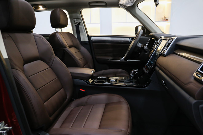 Chi tiết SUV từ TQ giống Range Rover giá 658 triệu đồng ở VN