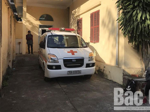 Bắc Giang: Người phụ nữ đi chợ lúc sáng sớm bị 2 tên cướp chặn xe tấn công tử vong