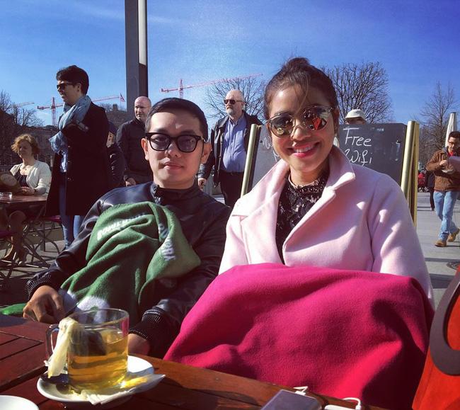 Phạm Hương khoe mặt tròn xoe, thân hình mũm mĩm giữa tin đồn mang bầu Phạm Hương khoe mặt tròn xoe, thân hình mũm mĩm giữa tin đồn mang bầu