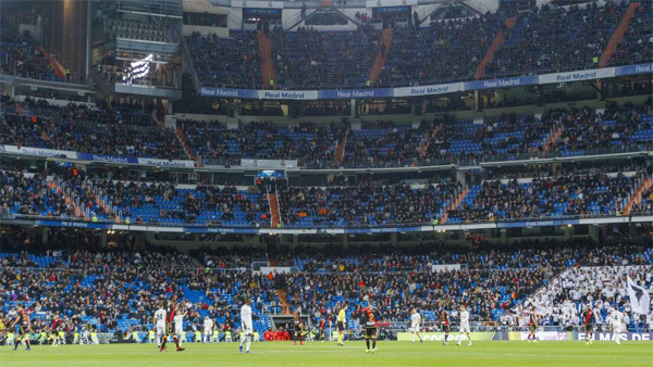 Sân Bernabeu thưa thớt khán giả sau khi C. Ronaldo ra đi