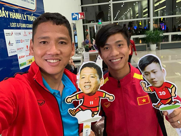 Bố vợ Anh Đức từng lo lắng khi con gái kết hôn với cầu thủ: Hiểu được tính con rể rồi thì tôi lại vô cùng yên tâm