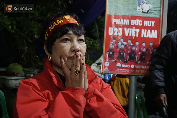 Mẹ tiền vệ Đức Huy tiết lộ về con trai: Là người cứng đầu nhưng rất tình cảm, từng khóc năn nỉ mẹ cho đi đá bóng