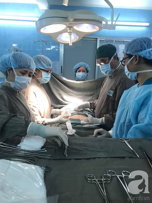 Lại thêm bệnh nhân ung thư tử cung dù còn rất trẻ: Điểm mặt những ca ung thư phụ khoa ám ảnh trong năm 2018