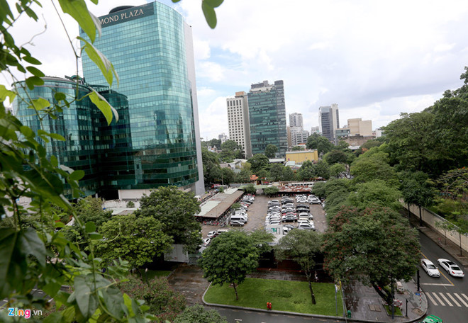 Thủ Thiêm cách quận 1 mấy trăm mét, vậy mà 20 năm không phát triển?