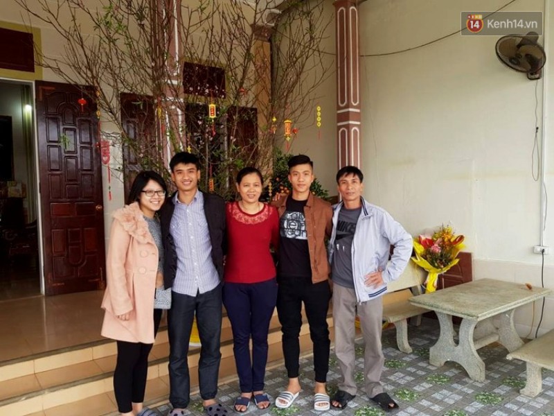 Mẹ Văn Đức nói về bạn gái tương lai của con: Đức bảo chưa có người yêu, nhưng nếu có chắc chắn phải thảo hiền như tôi!