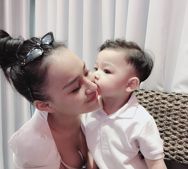 DJ Tít bất ngờ ly hôn chồng: Lòng người thay đổi, mọi lý do chỉ là cái cớ