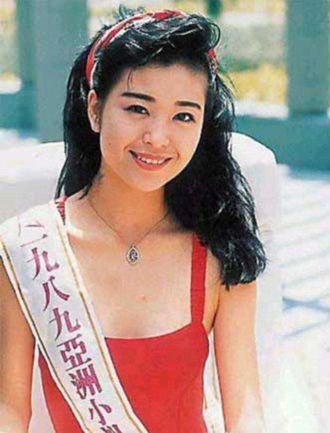 Ngũ Vịnh Vy: Mỹ nhân Hong Kong chịu cảnh quá phụ sau 13 ngày cưới, cả đời trải qua 2 lần đò đều không tìm được hạnh phúc viên mãn