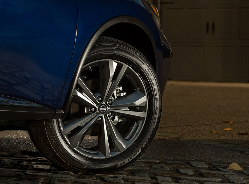 Nissan Murano 2019 sang trọng hơn, giá từ 31.000 USD