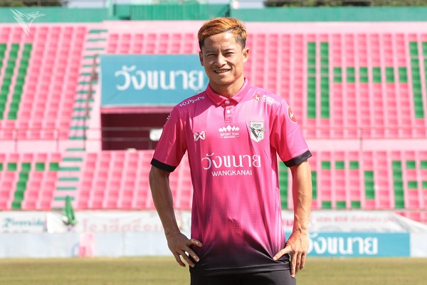 Messi Lào gia nhập CLB Thái Lan với mức lương cực khủng