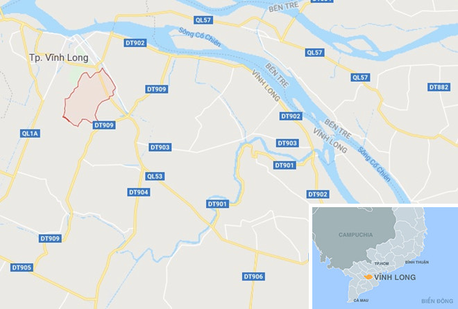 Nhóm người đánh bạc tháo chạy khi cảnh sát ập vào bắt sòng tài xỉu