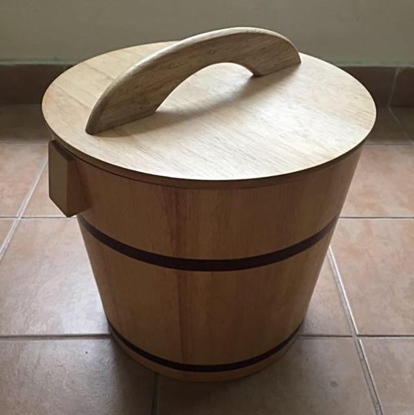 Hũ gạo là lỗ giấu tiền, đặt đúng chỗ này tụ lộc gấp trăm, cả năm no đủ