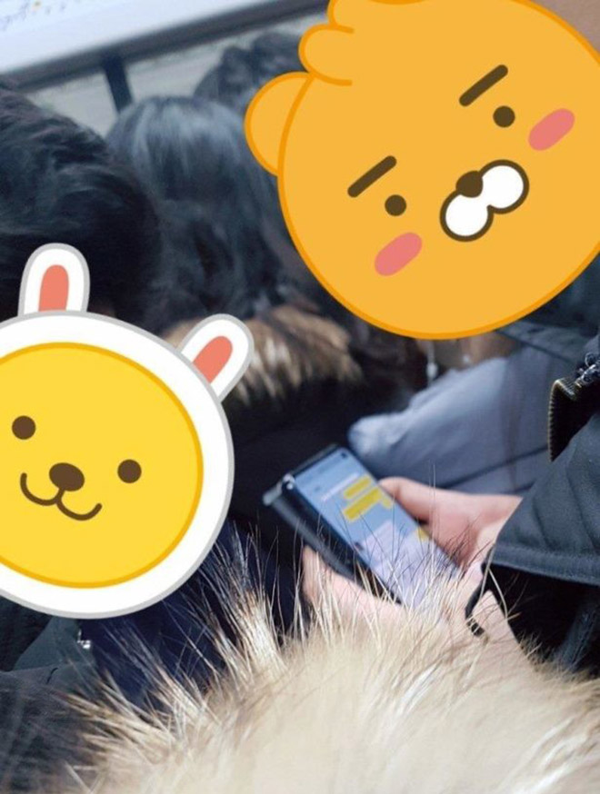 NÓNG: Galaxy S10 được phát hiện trên tàu điện ngầm ở Hàn Quốc?