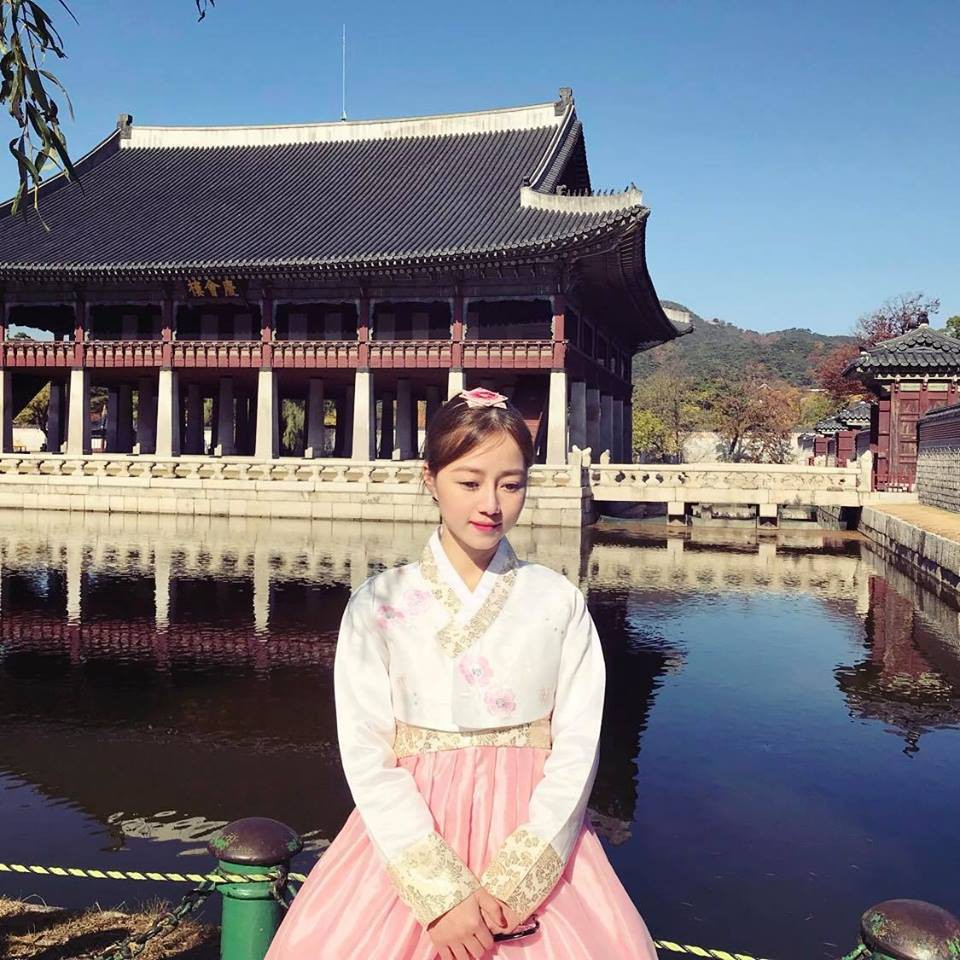 6 cô nàng du học sinh xinh nhất 2018: Người là bạn gái cầu thủ, người body như hotgirl, người giành học bổng khủng 15 tỷ đồng