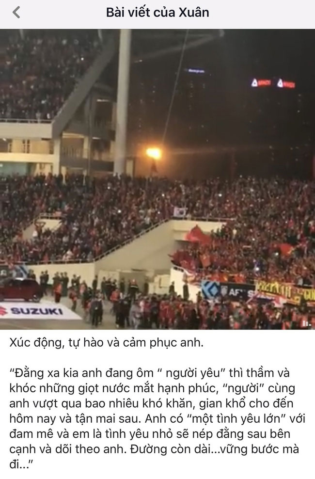 Dù chưa lên tiếng công khai nhưng thủ môn Lâm tây lại tiếp tục lộ bằng chứng đi du lịch riêng và nấu ăn cùng bạn gái tin đồn