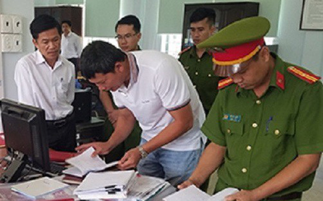 Cán bộ tín dụng lập khống 562 bộ hồ sơ, chiếm đoạt hơn 100 tỷ đồng