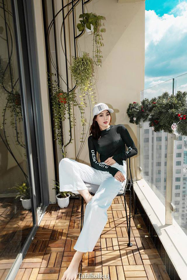 Cạch nhau là thế, bỗng nhiên Ninh Dương Lan Ngọc và Angela Phương Trinh lại có điểm chung lạ kỳ trong street style