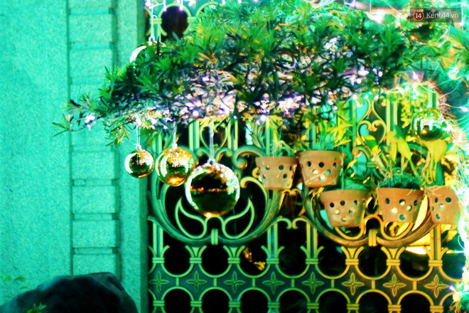 Những biệt thự triệu đô ở phố nhà giàu Sài Gòn được trang hoàng lộng lẫy như cung điện để đón Noel