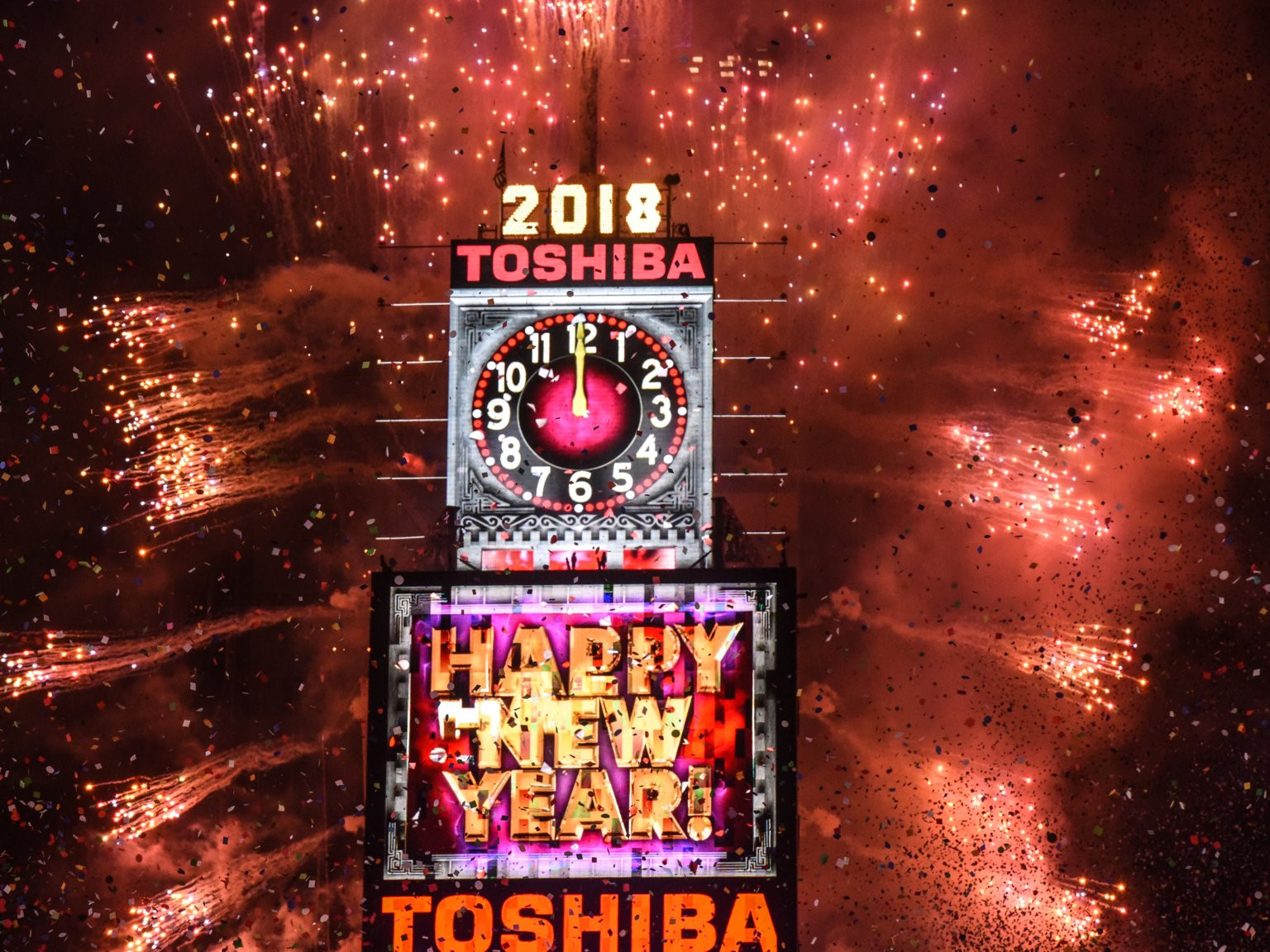 Video ảnh: Người Mỹ đón năm mới ở Quảng trường Thời đại ra sao trong 115 năm qua?