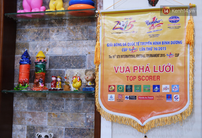 Chuyện tình Anh Đức và cô bán cơm lớn hơn 4 tuổi: Anh giờ bận lắm không thương ai khác được, chỉ thương bà xã với hai đứa nhỏ thôi à!