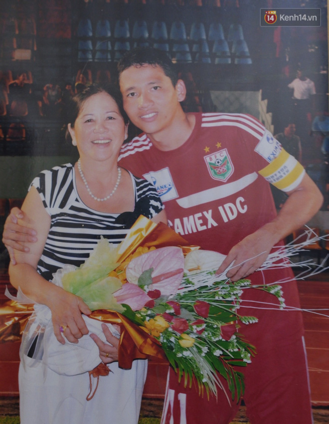 Chuyện tình Anh Đức và cô bán cơm lớn hơn 4 tuổi: Anh giờ bận lắm không thương ai khác được, chỉ thương bà xã với hai đứa nhỏ thôi à!