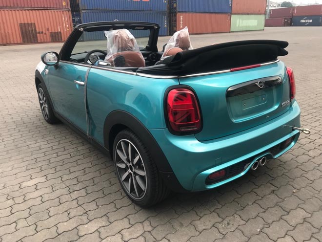 Hình ảnh Mini Cooper S 2019 bản mui trần vừa cập cảng Việt Nam