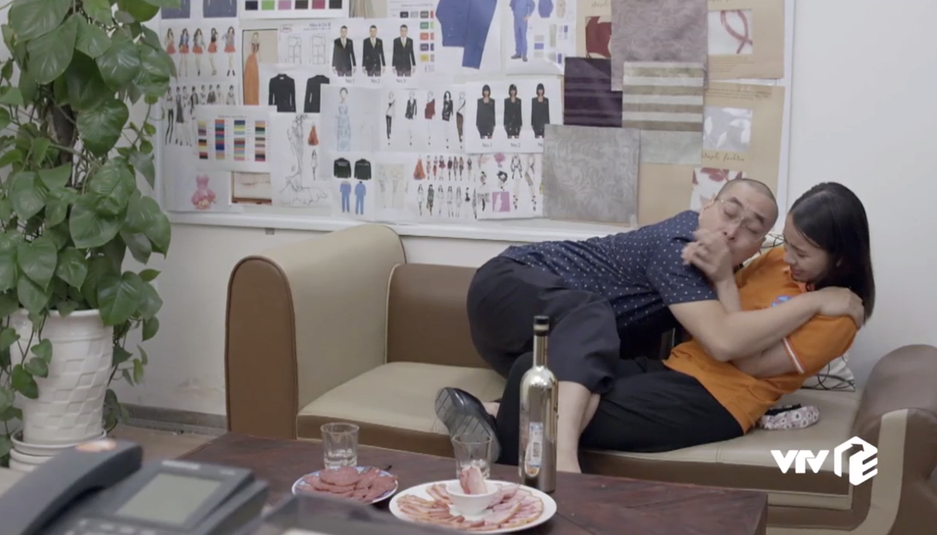 Những Cô Gái Trong Thành Phố ngập tràn mưu kế quỷ quyệt của một bộ phim cung đấu